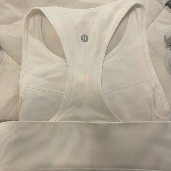 Lululemon Bra - Picture 2 of 3